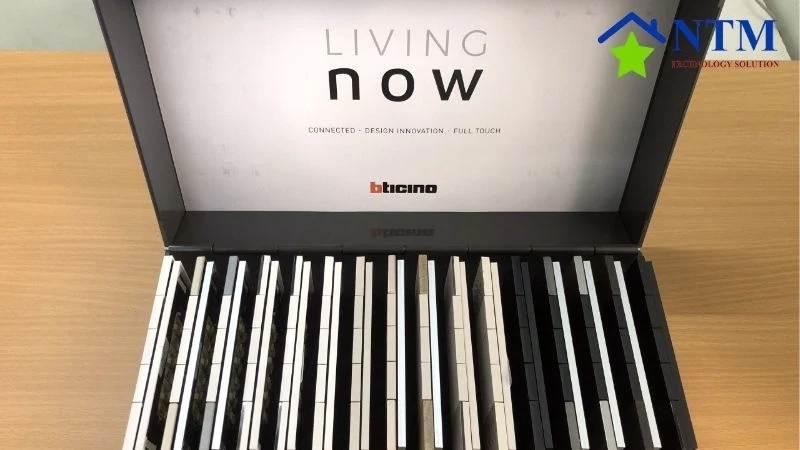 Công tắc ổ cắm Living Now