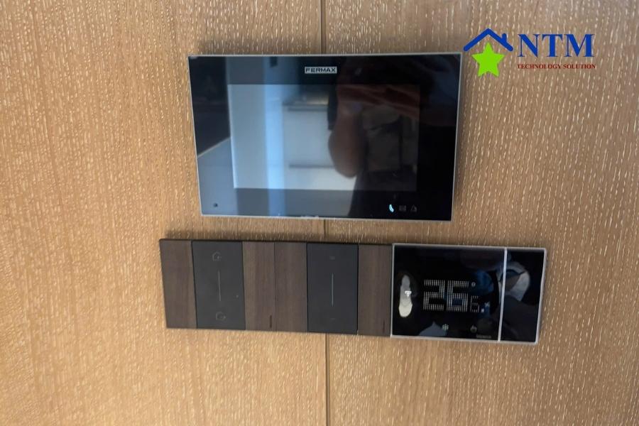 Công tắc đèn đạt chuẩn thường cao từ 110cm đến 130cm so với mặt sàn