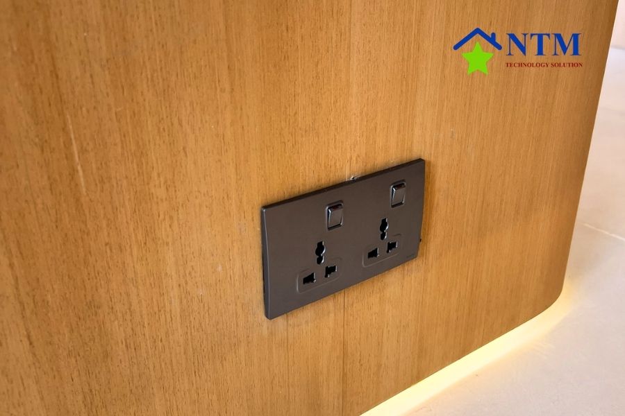 Ổ cắm cách sàn từ 30-40cm