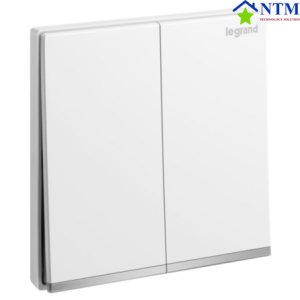 Công tắc 2 chiều cho phép bật/tắt thiết bị điện từ hai vị trí khác nhau, phù hợp lắp đặt cho cầu thang, hành lang hoặc phòng ngủ nhằm tăng sự tiện lợi khi sử dụng.